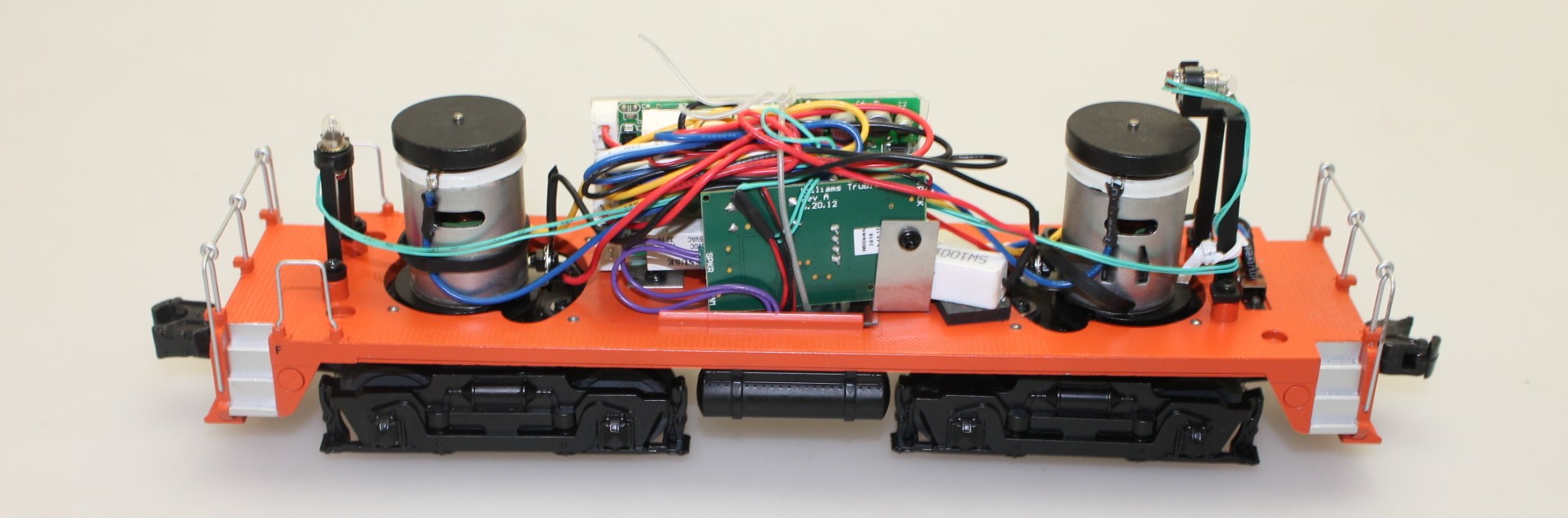 (image for) Complete Chassis - Western Pacific ( O Scale NW2 )